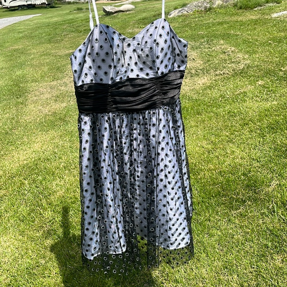 Medium dress